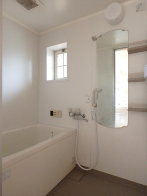 【浴室】 | ネイ・クラルテ | 別部屋写真です。