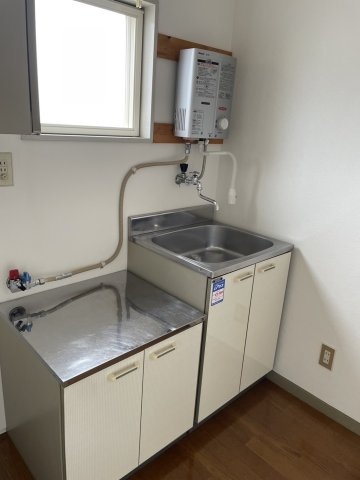 蔵王半郷テナント（事務所）のキッチン