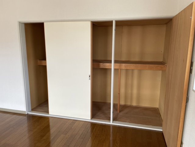 蔵王半郷テナント（事務所）の収納