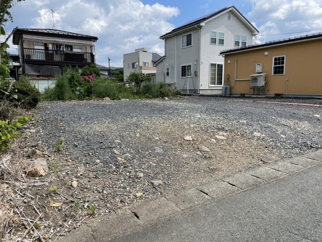 蔵王半郷テナント（事務所）の駐車場
