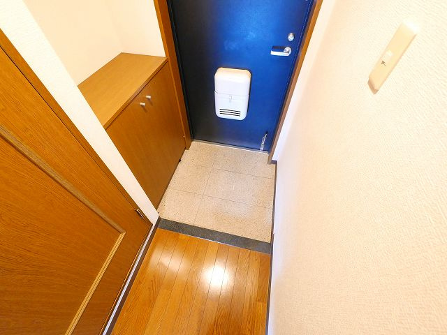 レストパレスの玄関