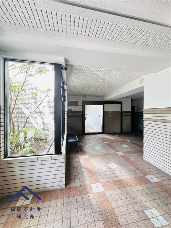 エクレール福岡東のエントランス