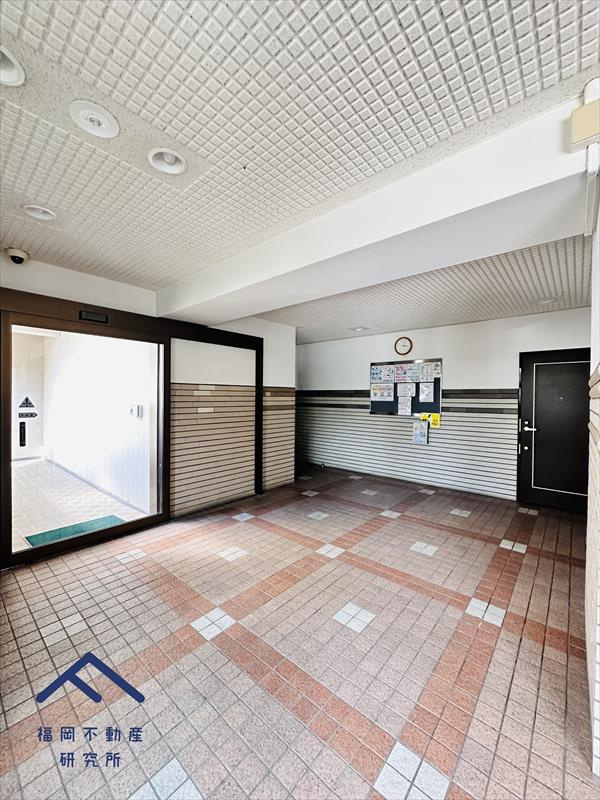 エクレール福岡東のエントランス
