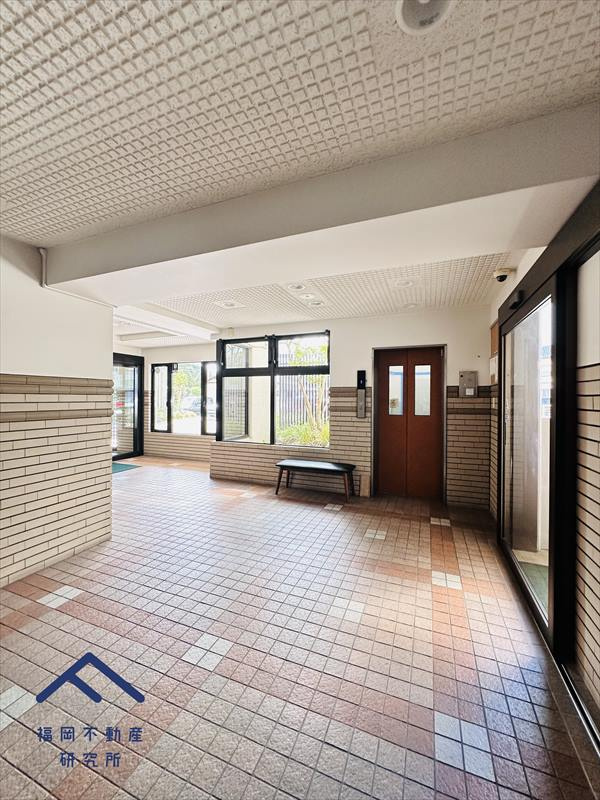 エクレール福岡東のエントランス