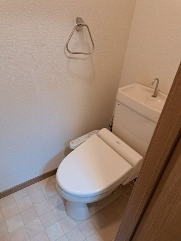 新潟市中央区明石２丁目のアパートのトイレ
