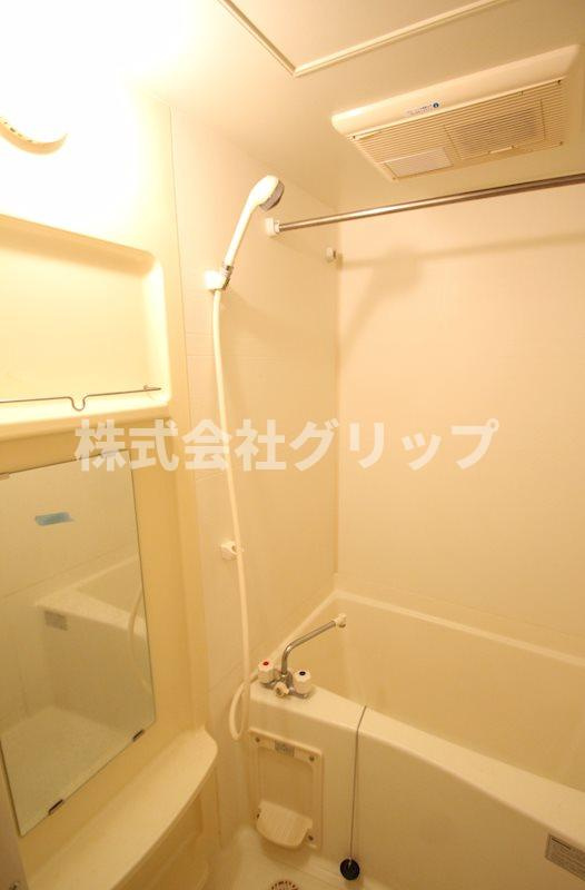 ガラ・シティ横浜西口の浴室