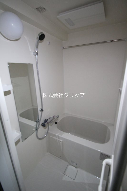 S-RESIDENCE横濱阪東橋の浴室