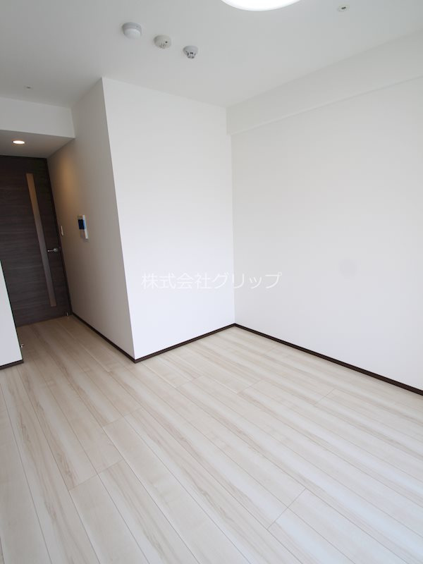 ジェノヴィア阪東橋スカイガーデンの洋室