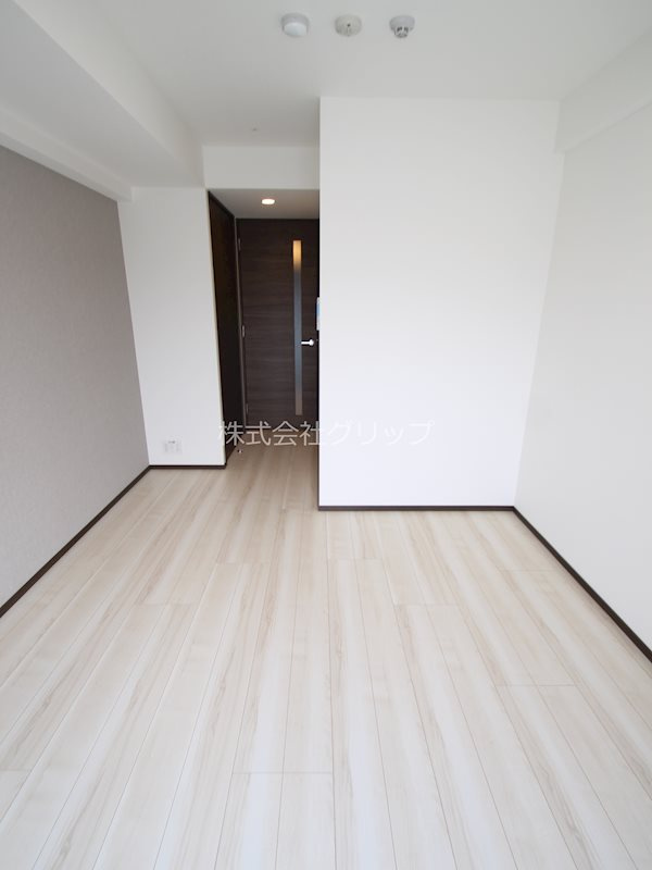 ジェノヴィア阪東橋スカイガーデンの居間・リビング