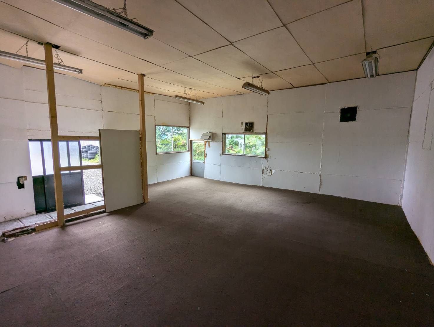 新釧路町14-4貸倉庫のロビー