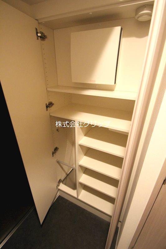 グランカーサ横濱石川町の収納