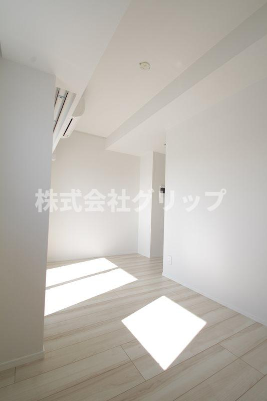 リヴシティ横濱新川町弐番館の洋室