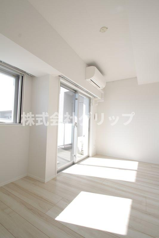 リヴシティ横濱新川町弐番館の洋室