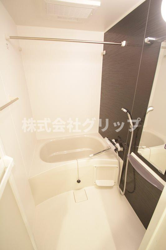 リヴシティ横濱新川町弐番館の浴室