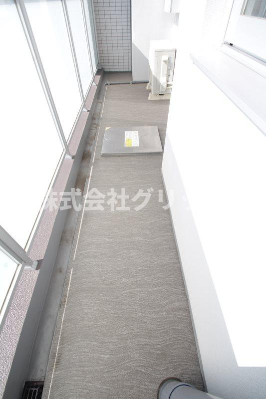 リヴシティ横濱新川町弐番館のバルコニー