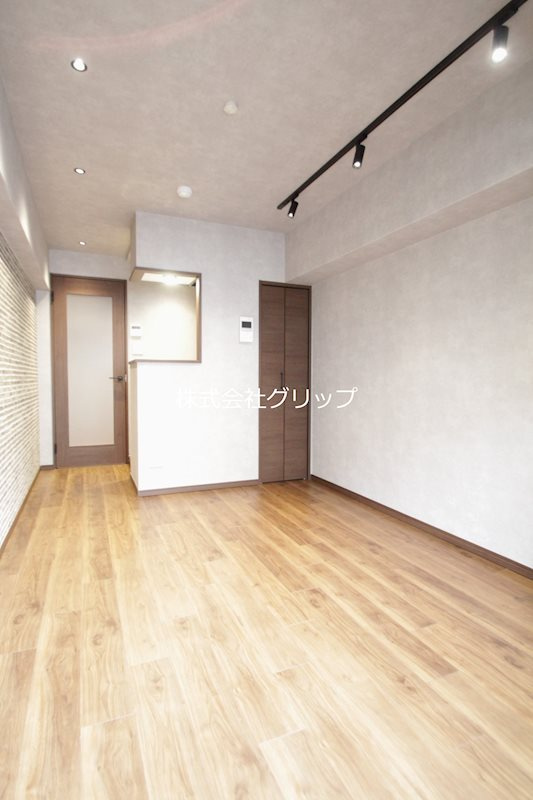 ライオンズマンション伊勢佐木長者町第二の洋室