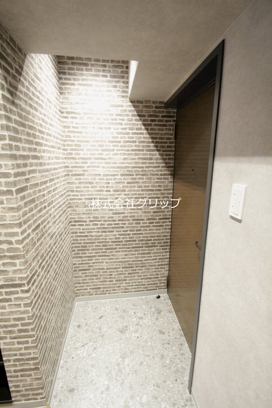 ライオンズマンション伊勢佐木長者町第二の玄関