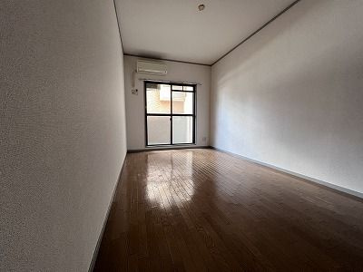 【居間・リビング】 | シティプラザ平尾 | 別号室の写真になります。現況優先。