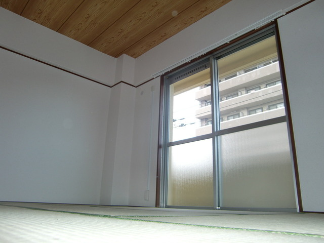 ハイツタケシの和室