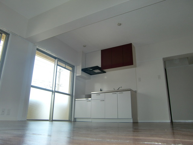 ハイツタケシの居間・リビング