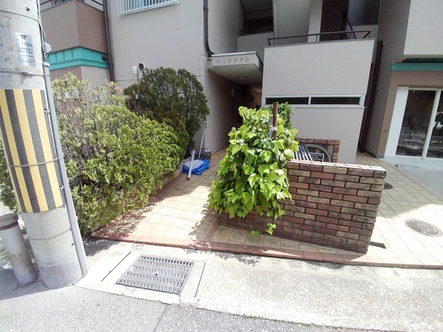 ハイツタケシのエントランス