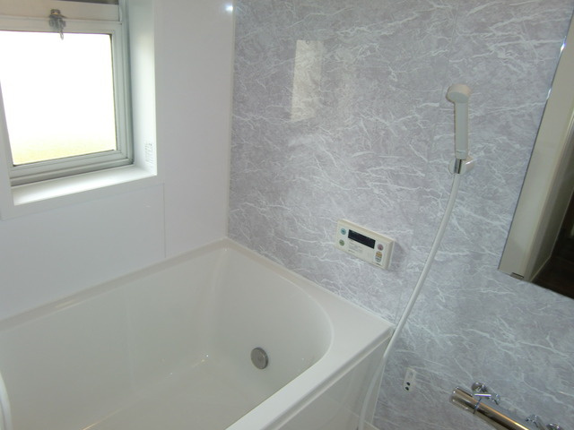 ハイツタケシの浴室