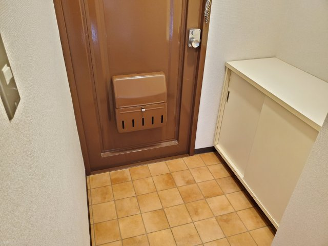 メゾン花北の玄関