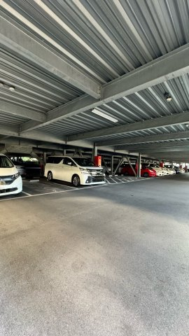 ロイヤルアーク甲子園フローレスの駐車場|駐車場