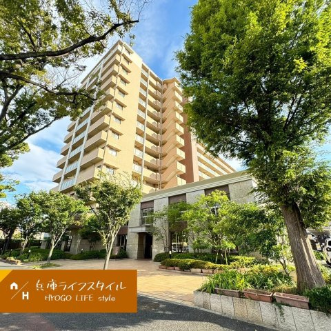 ロイヤルアーク甲子園フローレスの外観|外観