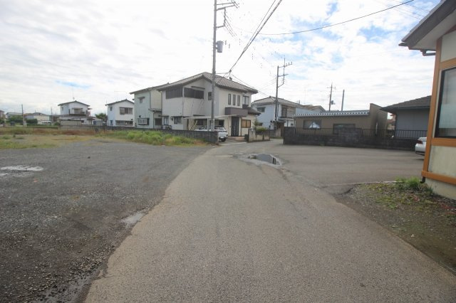 古河市諸川の前面道路含む現地写真|南西側道路（2024年5月撮影）