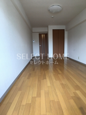 【寝室】 | プリミエール羽根 | 広くて明るい寝室