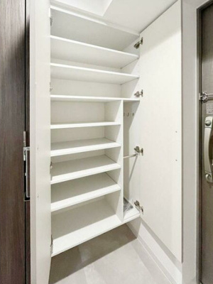 【その他】 | 大阪難波Noah | シューズボックス