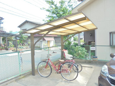 【その他共用部分】 | クレセント串山 | 屋根付き駐輪場