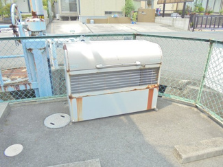 【その他共用部分】 | クレセント串山 | 敷地内ゴミ置場