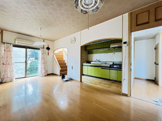 【居間・リビング】 | 深谷市稲荷町北　中古戸建