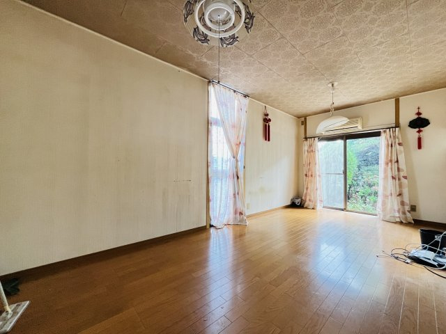 【居間・リビング】 | 深谷市稲荷町北　中古戸建