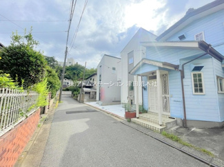 【前面道路含む現地写真】