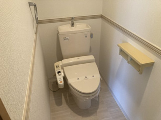 【トイレ】 | リブゼ横浜サザンテラス　　 | 嬉しいバス・トイレ別！温水洗浄便座付！