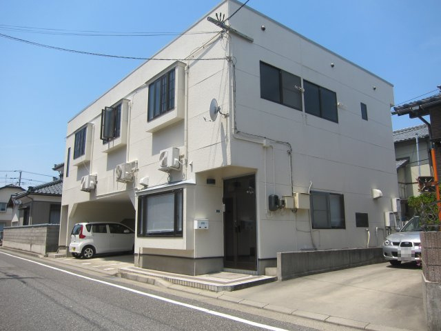 新潟市中央区堀之内南３丁目のアパートの外観