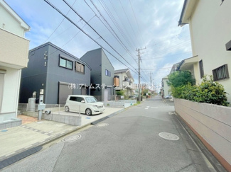 【前面道路含む現地写真】