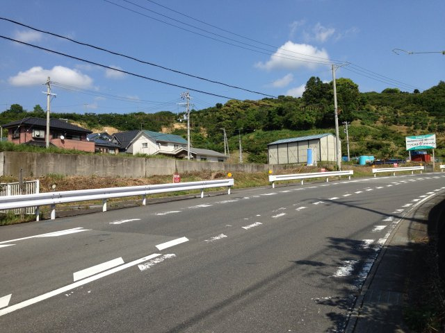 下三栖売り地の前面道路含む現地写真