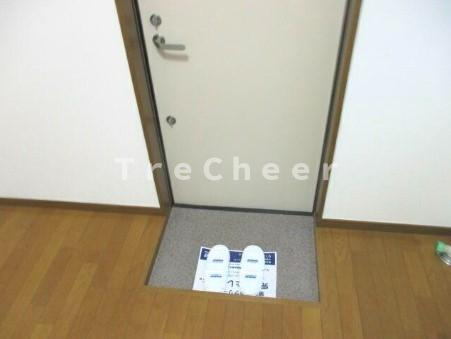 プレステージ椎名町の玄関