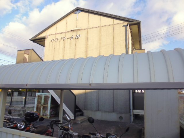 倉敷市連島町西之浦のアパートの外観