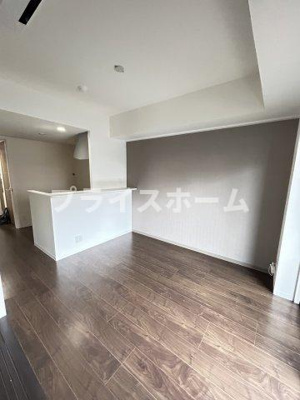 【居間・リビング】 | 仲介手数料０円！HPに初期費用掲載「プライスホーム」で検索！フロッソダリア博多駅前