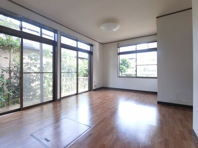 【居間・リビング】