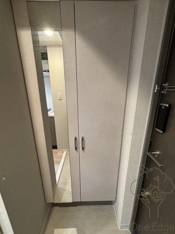 エスリードレジデンス大阪福島サウスフラッツの玄関