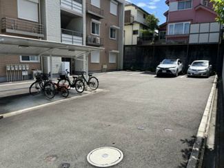 【駐車場】