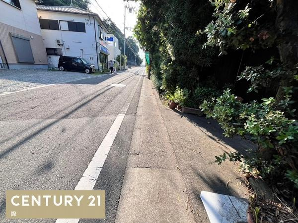 和歌山市宇須4丁目　土地の前面道路含む現地写真