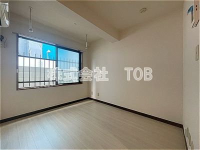 【居間・リビング】 | 芦花公園ハイツ | 洋室5.5帖