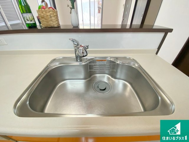 堺市北区百舌鳥梅町　中古一戸建てのその他|洗い物も楽にできる、広々シンク！